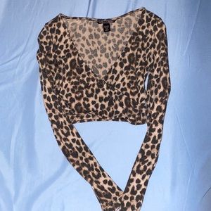 VS Leopard print crop top